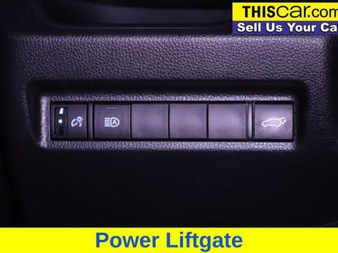 Used 2022 Toyota RAV4 XLE Premium AWD/4WD image 21