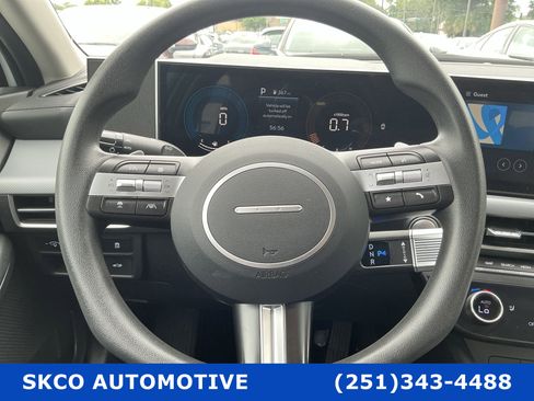 Used 2025 Hyundai Sonata SEL FWD image 18