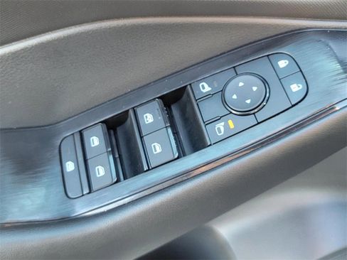 Certified 2024 Nissan Rogue S image 31