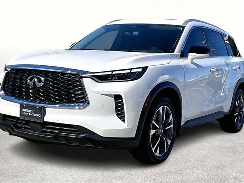 Certified 2025 INFINITI QX60 Luxe w/ Vision Package FWD image 14