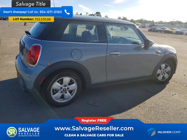 Used 2022 MINI Cooper 2-Door Hardtop FWD image 4