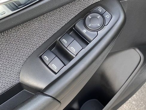 Used 2023 Chevrolet TrailBlazer LT w/ Convenience Package image 11