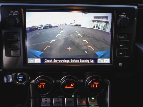 Used 2022 Toyota GR86 Premium image 16