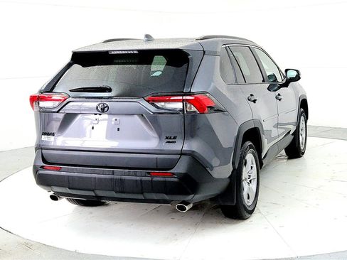 Used 2025 Toyota RAV4 XLE w/ Convenience Package image 5