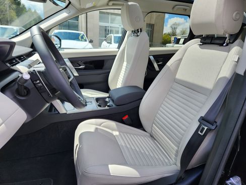 Certified 2024 Land Rover Discovery Sport S image 10