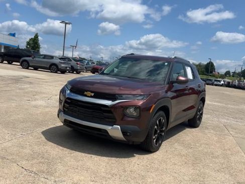 Used 2022 Chevrolet TrailBlazer LT w/ Convenience Package AWD/4WD image 4