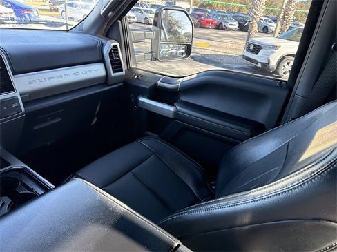 Used 2022 Ford F250 Lariat w/ Lariat Value Package image 21