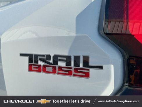 New 2026 Chevrolet Colorado Trail Boss AWD/4WD image 7