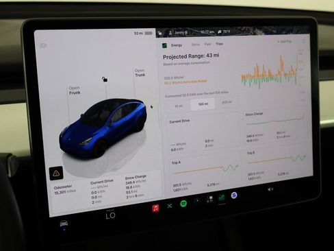 Used 2023 Tesla Model Y Performance AWD/4WD image 35
