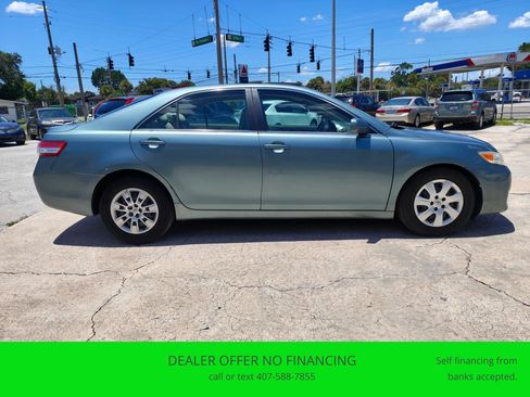 Used 2010 Toyota Camry XLE FWD image 6