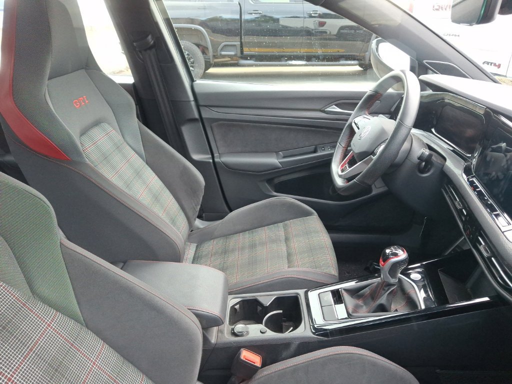 Used 2024 Volkswagen GTI SE FWD image 12