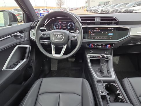 Used 2025 Audi Q3 2.0T Premium w/ Convenience Package image 14
