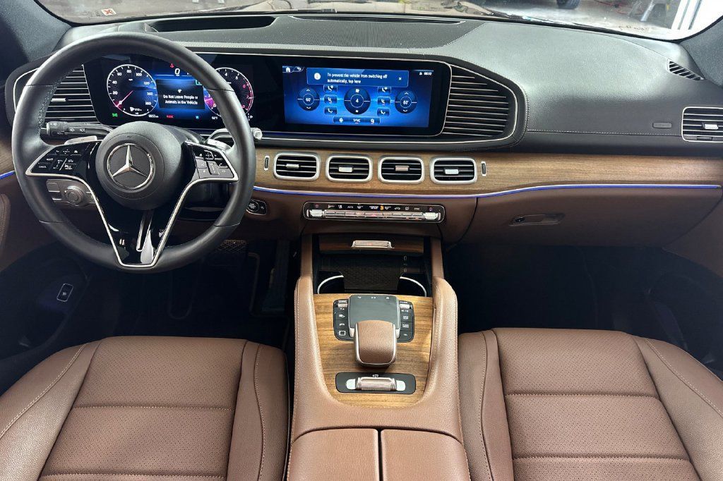 Certified 2026 Mercedes-Benz GLS 450 4MATIC image 16
