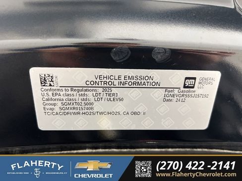 Used 2025 Chevrolet Traverse LT image 17