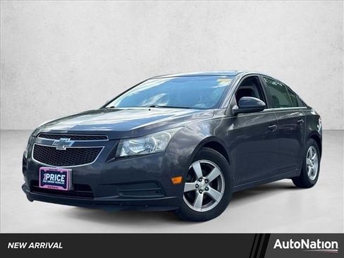 Used 2014 Chevrolet Cruze LT FWD image 1
