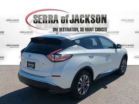 Used 2018 Nissan Murano SL w/ Moonroof Package image 8