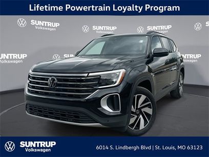 Used 2024 Volkswagen Atlas SE w/ Panoramic Sunroof Package