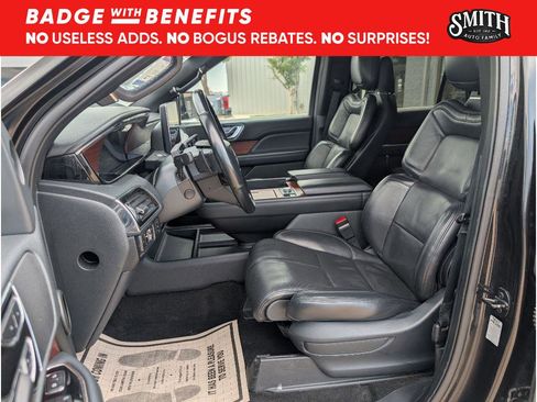 Used 2022 Lincoln Navigator L Reserve image 10