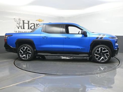 Used 2025 Chevrolet Silverado EV RST w/ LPO, Dark Package RST AWD/4WD image 47