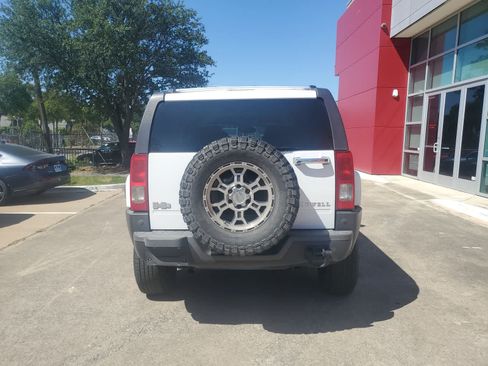 Used 2007 HUMMER H3 AWD/4WD image 5