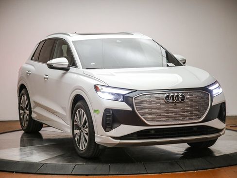 Certified 2023 Audi Q4 e-tron Premium Plus w/ Premium Plus RWD image 6