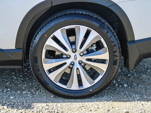 Used 2021 Subaru Ascent Limited w/ Technology Package image 10