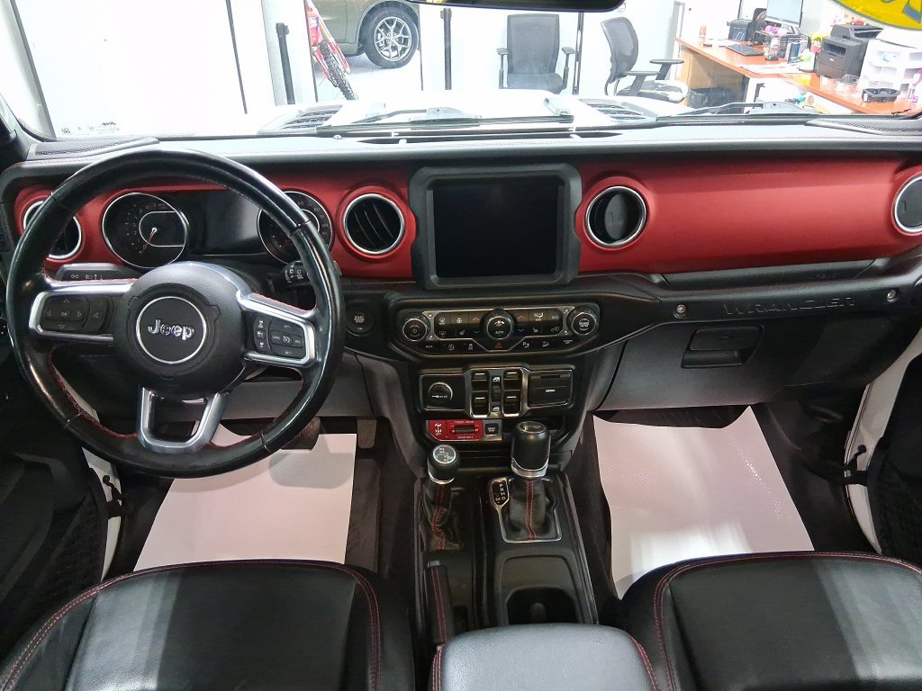 Used 2020 Jeep Wrangler Unlimited Rubicon AWD/4WD image 2