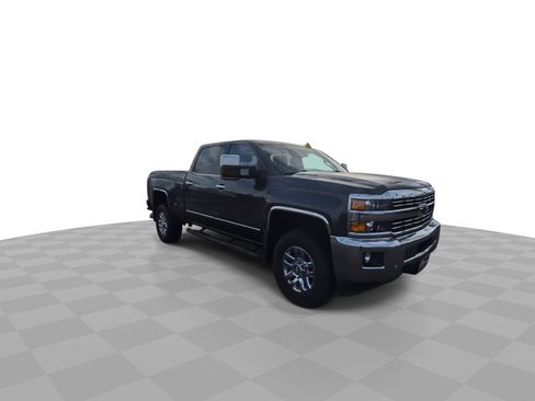 Used 2016 Chevrolet Silverado 2500 LTZ w/ Duramax Plus Package image 2