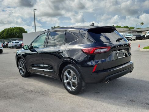 Used 2024 Ford Escape ST-Line w/ Tech Pack #1 FWD image 7