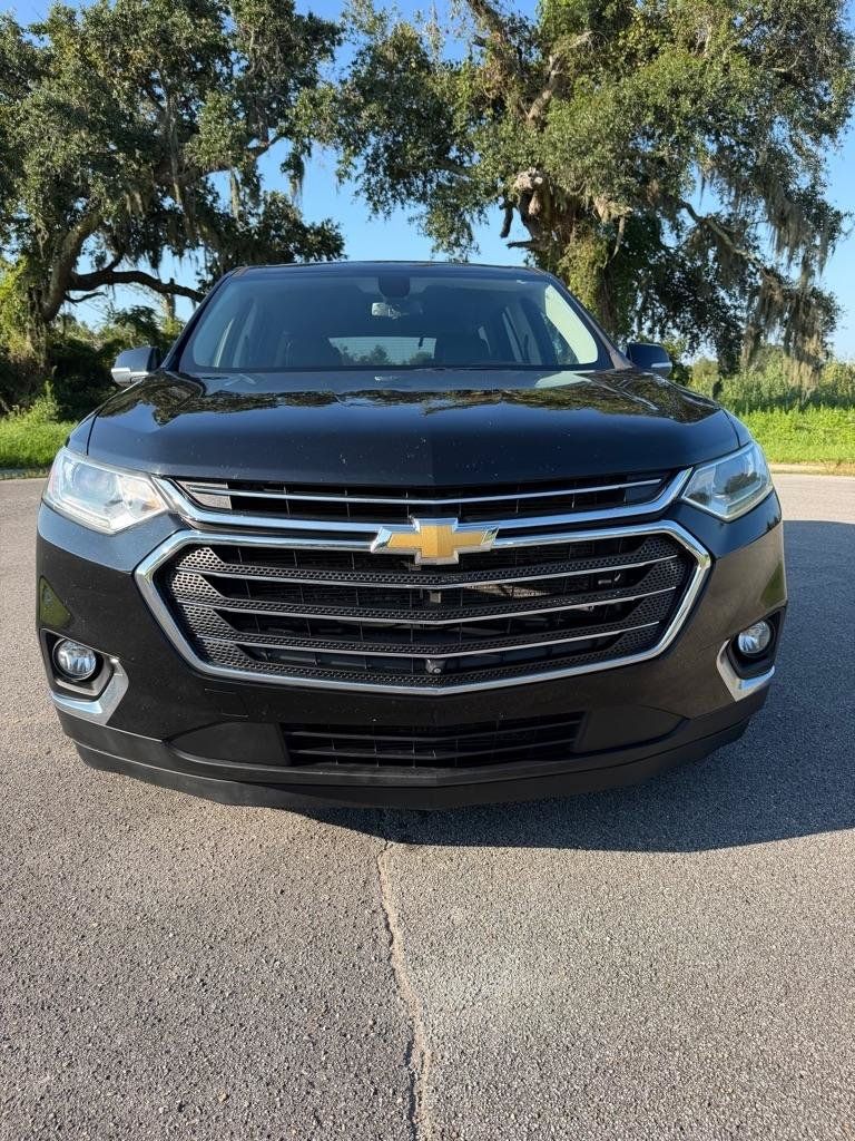 Used 2021 Chevrolet Traverse LT w/ LT Premium Package AWD/4WD image 9