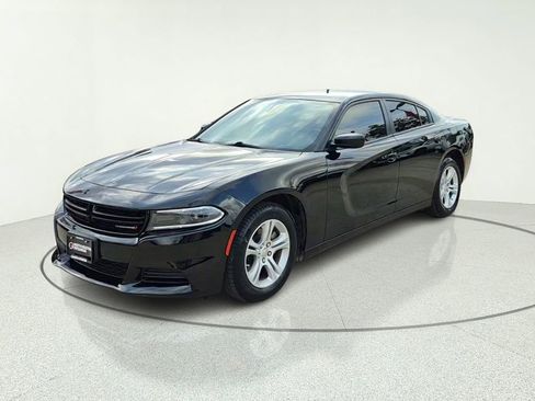 Used 2023 Dodge Charger SXT RWD image 2