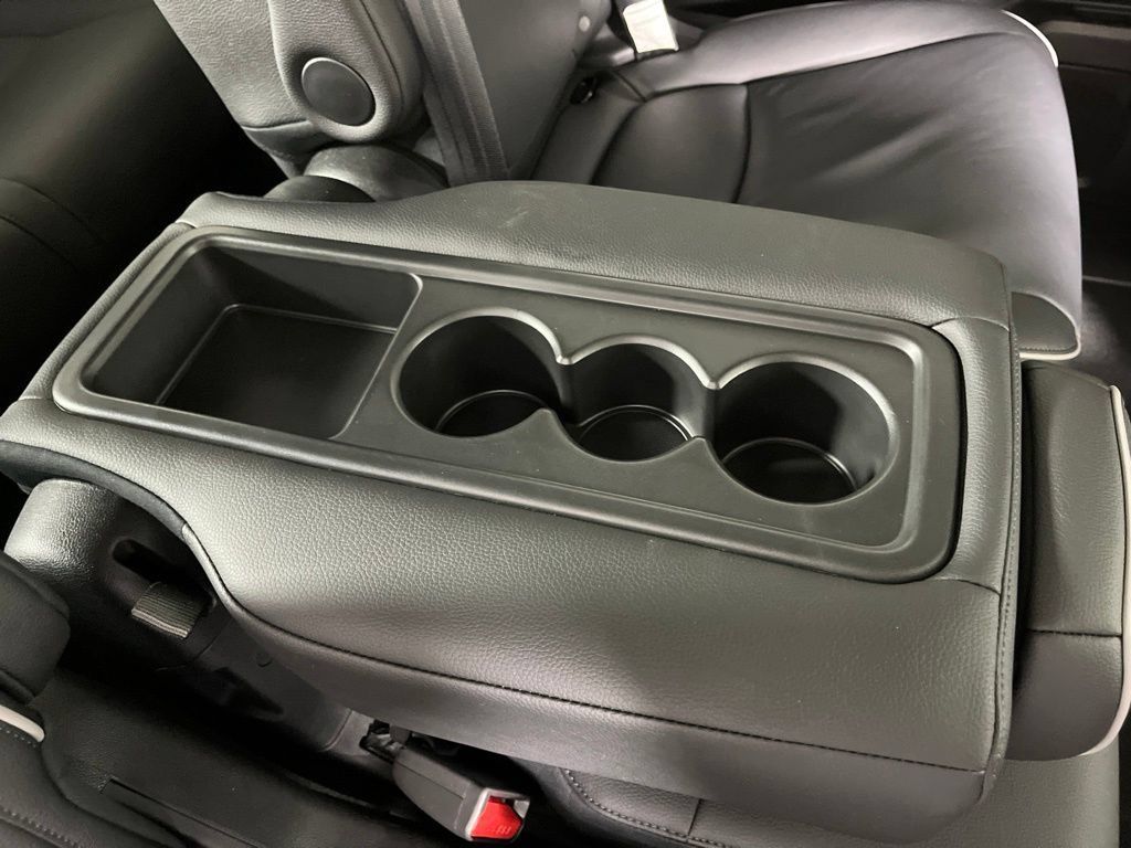 Certified 2026 Honda Odyssey Touring image 12