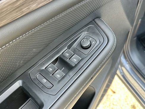 New 2026 Volkswagen Atlas SEL image 11