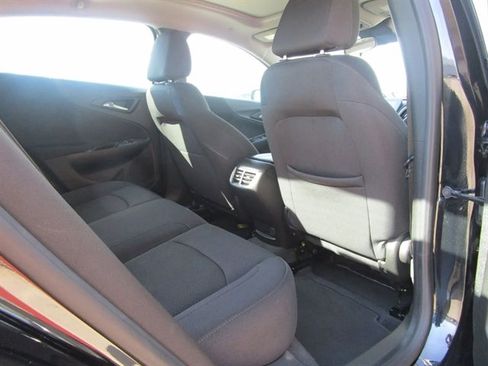 Used 2024 Chevrolet Malibu LT image 20