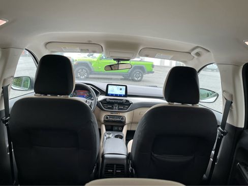 Used 2022 Ford Escape SE w/ Convenience Package AWD/4WD image 29