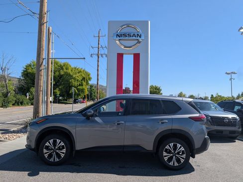 Used 2023 Nissan Rogue SV AWD/4WD image 1