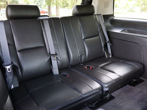 Used 2014 Cadillac Escalade Premium AWD/4WD image 22