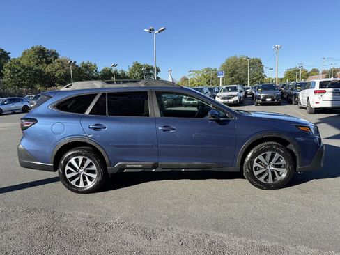 Used 2020 Subaru Outback Premium image 6