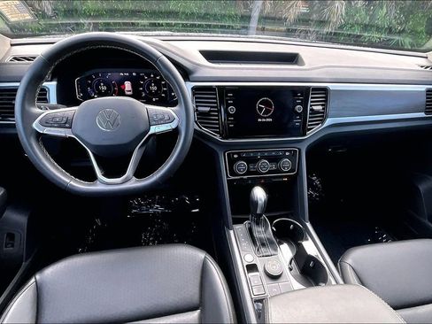 Certified 2023 Volkswagen Atlas SE AWD/4WD image 3