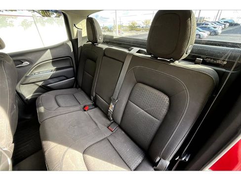 Used 2015 GMC Canyon SLE AWD/4WD image 24