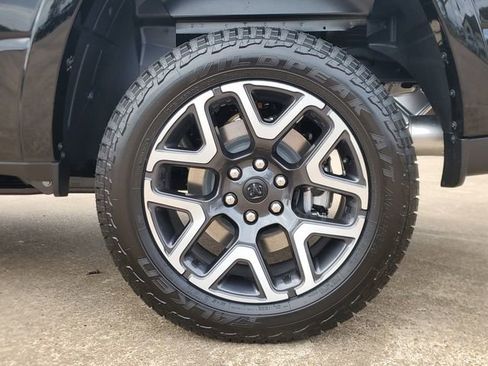 New 2026 RAM 1500 Laramie AWD/4WD image 8