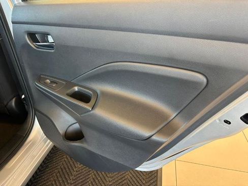 Certified 2025 Nissan Versa SV FWD image 29