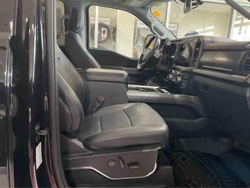 Used 2023 Ford F250 Lariat w/ Lariat Ultimate Package AWD/4WD image 45