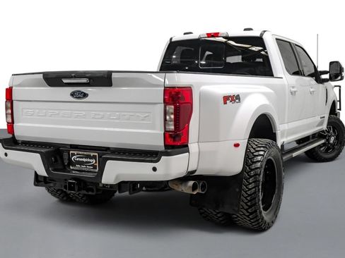 Used 2022 Ford F350 Lariat w/ Lariat Value Package AWD/4WD image 7