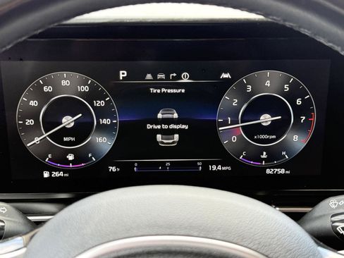 Used 2022 Kia Carnival SX Prestige w/ Paint Protection Package FWD image 29
