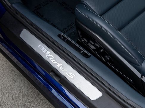 Certified 2022 Porsche 911 Turbo S image 27