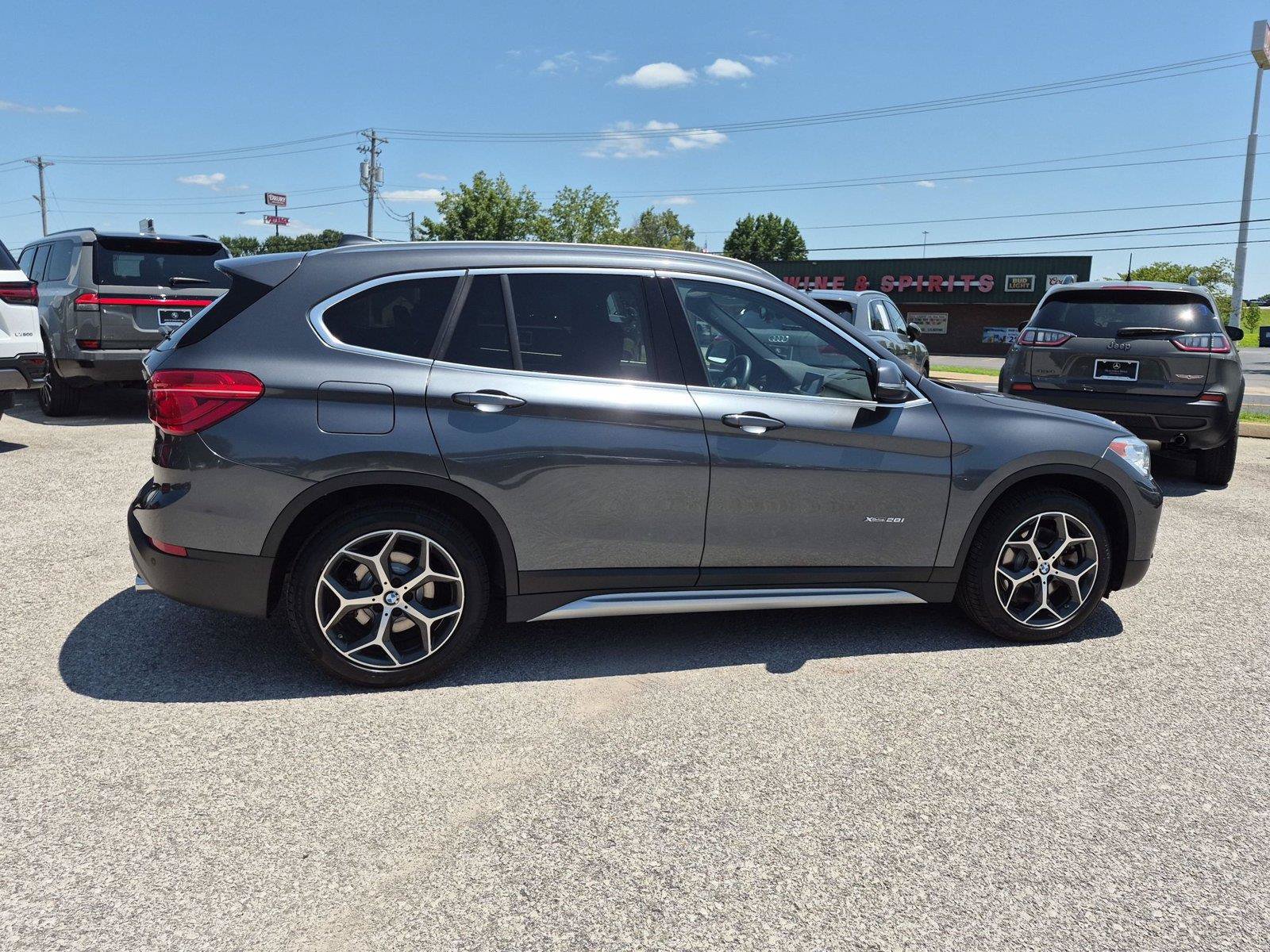 Used 2018 BMW X1 xDrive28i AWD/4WD image 6