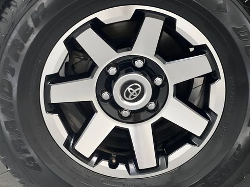 Used 2024 Toyota 4Runner TRD Off-Road image 64