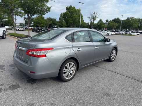 Used 2013 Nissan Sentra SL w/ Leather Pkg FWD image 5