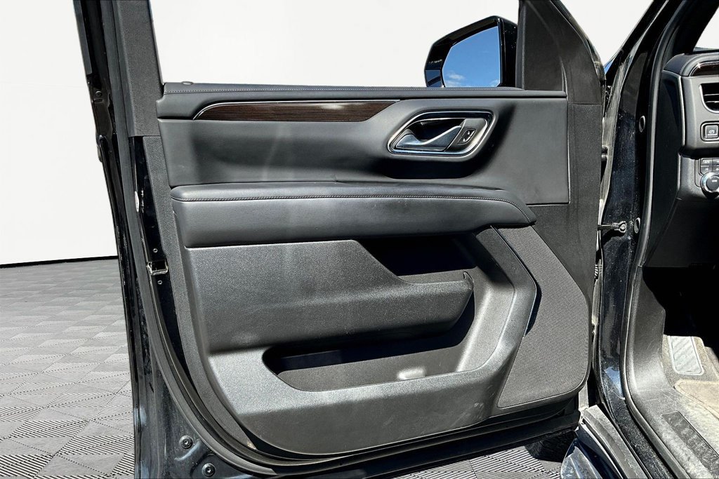 Used 2024 GMC Yukon XL SLE AWD/4WD image 22